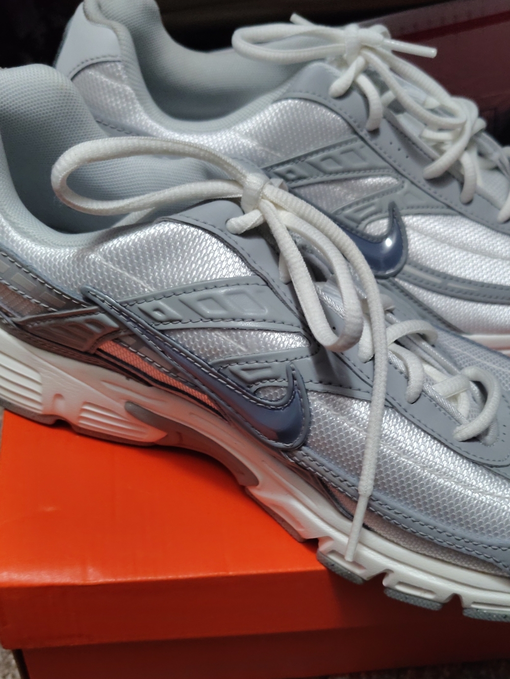 Nike Initiator Metallic Silver Ice Blue White Performance Sneakers Sz 10